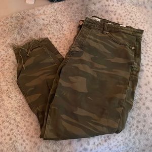 Camo lucky jeans